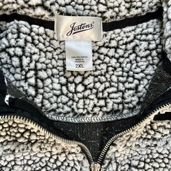 Light Grey Sherpa 2021 Pullover, Size 2XL - Picture 11 of 14